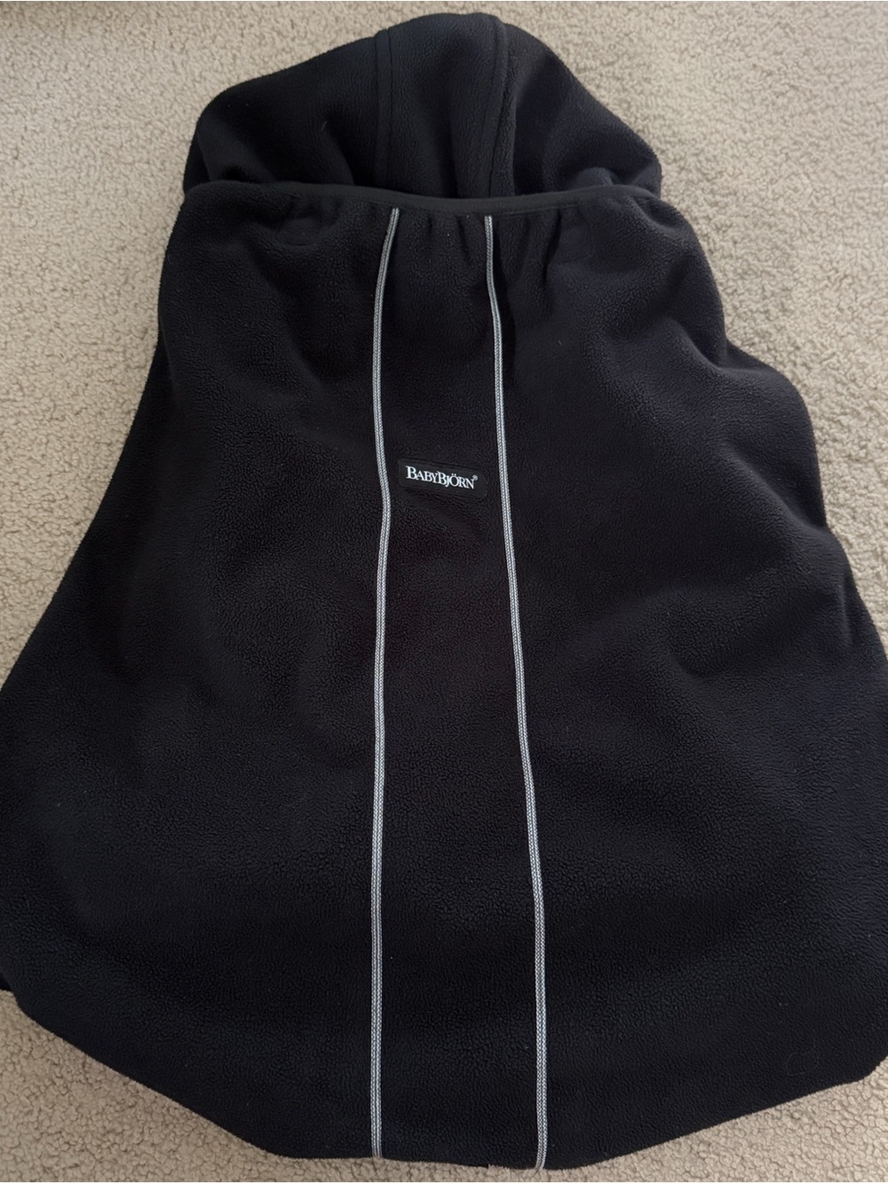 BABY BJORN Cover w/hood - Fleece/Black